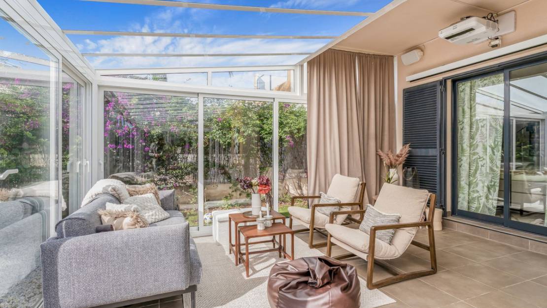 Sale - Villa - Orihuela - La Zenia