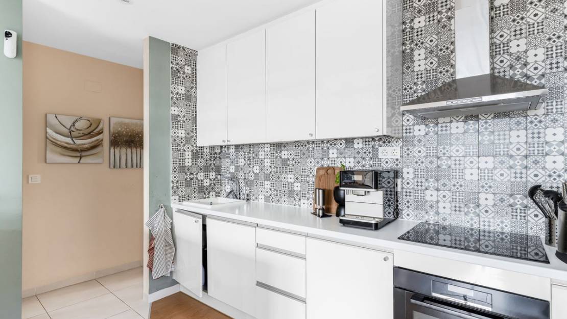 Sale - Villa - Orihuela - La Zenia