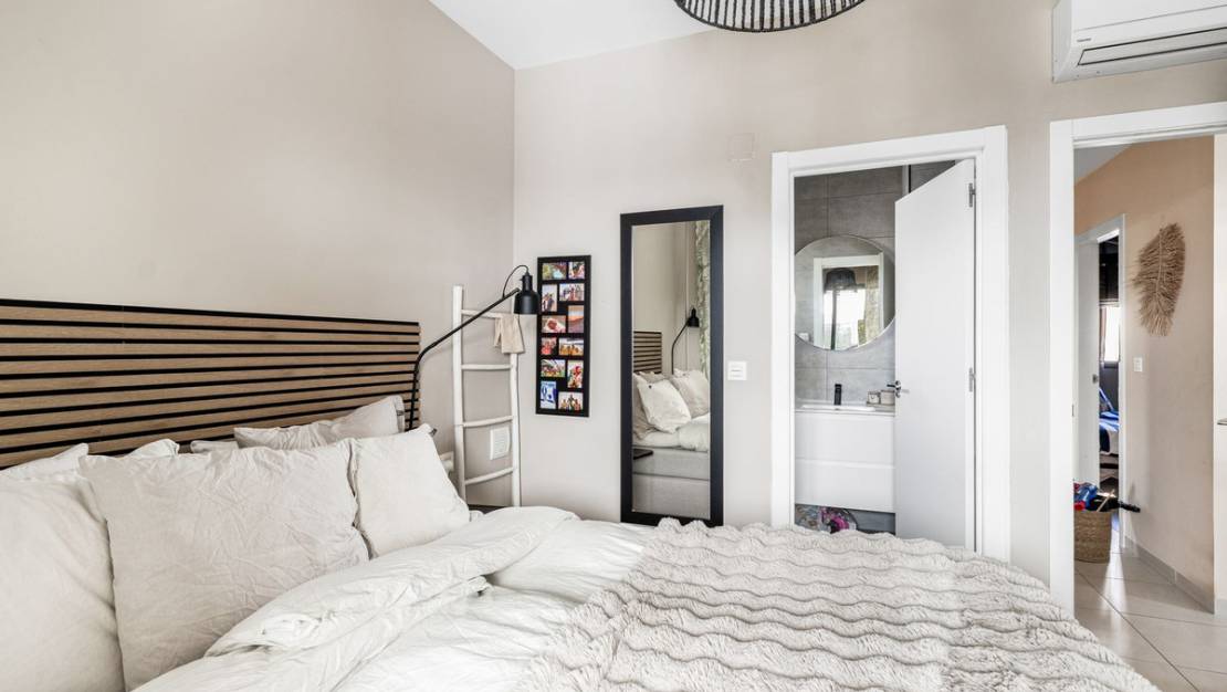 Sale - Villa - Orihuela - La Zenia