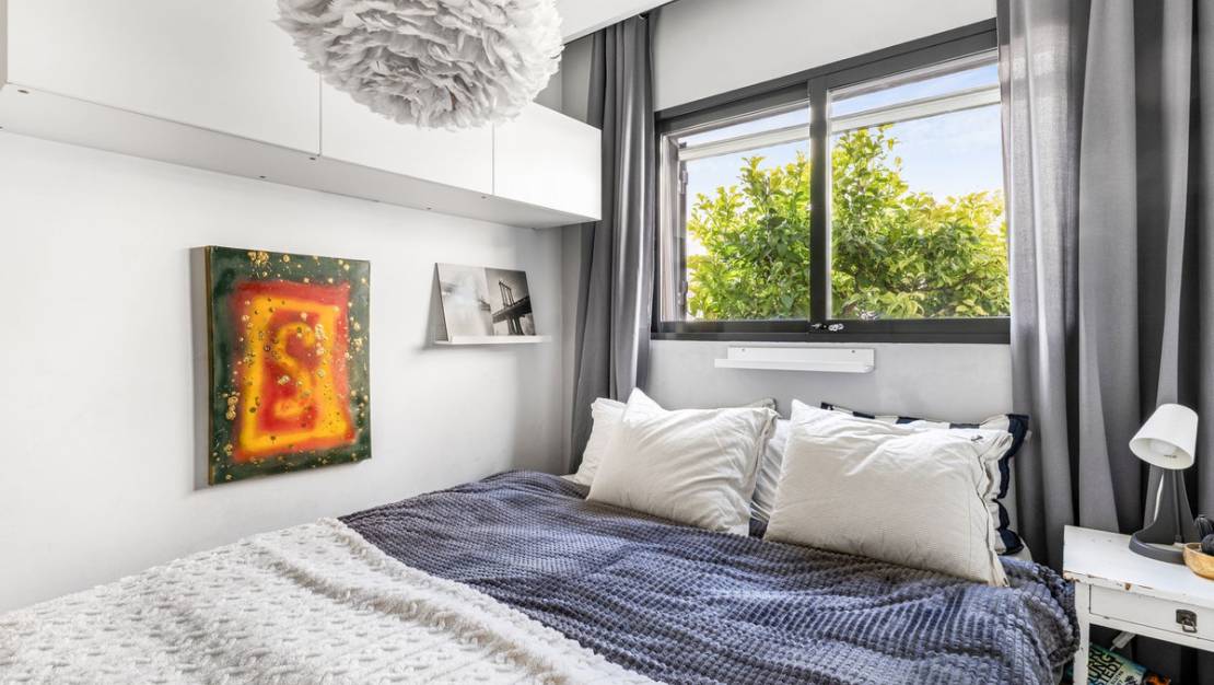 Sale - Villa - Orihuela - La Zenia