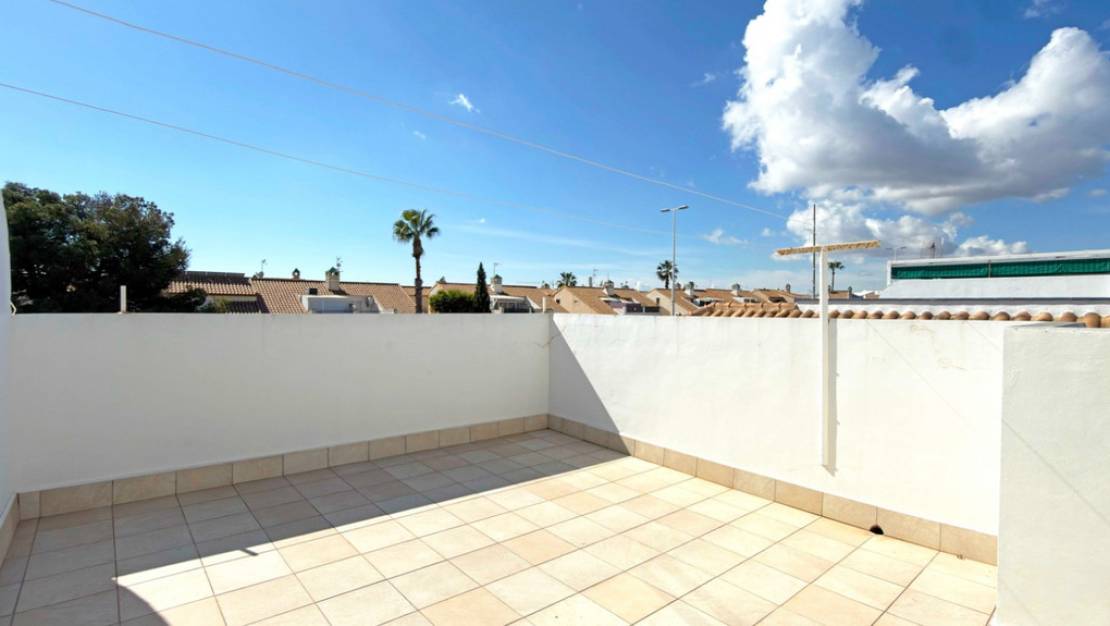Sale - Villa - Orihuela - La Zenia