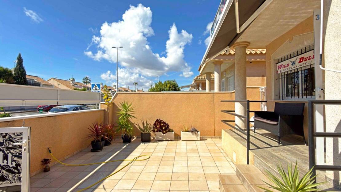 Sale - Villa - Orihuela - La Zenia