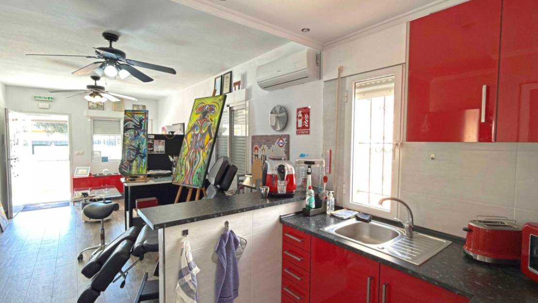 Sale - Villa - Orihuela - La Zenia