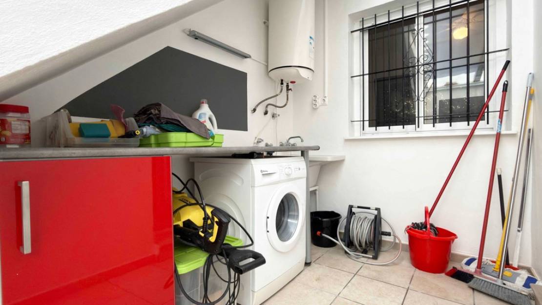 Sale - Villa - Orihuela - La Zenia