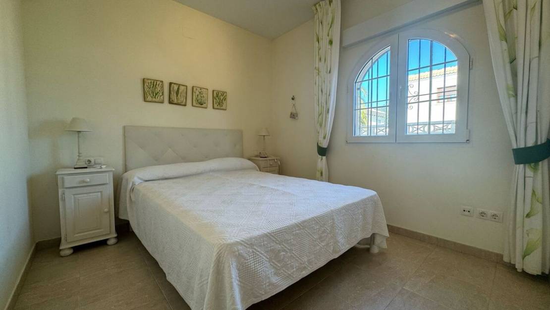 Sale - Villa - Orihuela - La Zenia