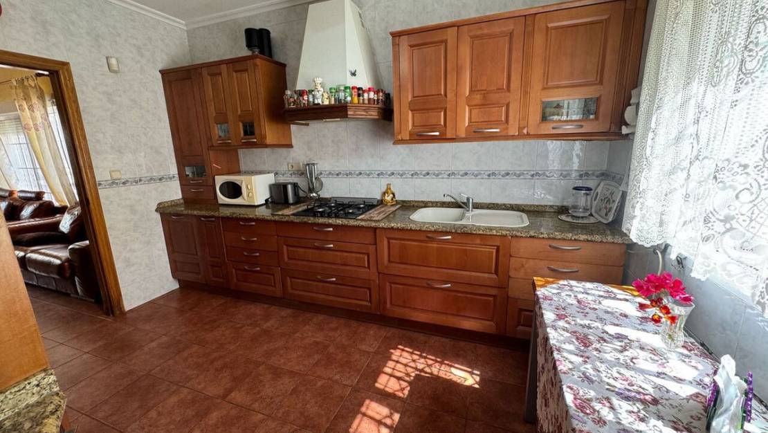 Sale - Villa - Orihuela - La Zenia