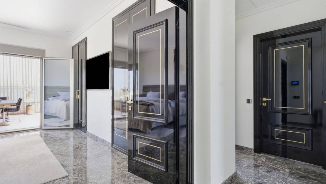 Sale - Villa - Orihuela - La Zenia