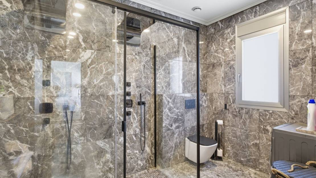 Sale - Villa - Orihuela - La Zenia