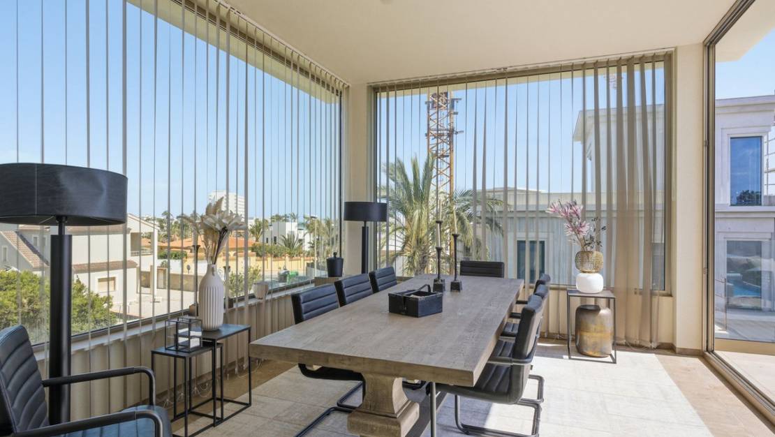 Sale - Villa - Orihuela - La Zenia