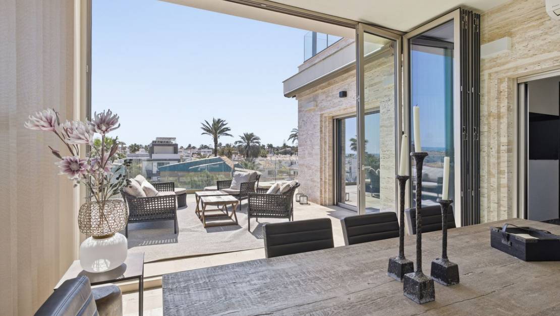 Sale - Villa - Orihuela - La Zenia