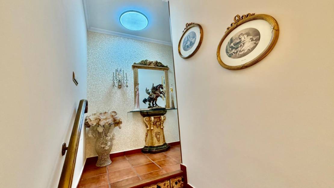 Sale - Villa - Orihuela - La Zenia
