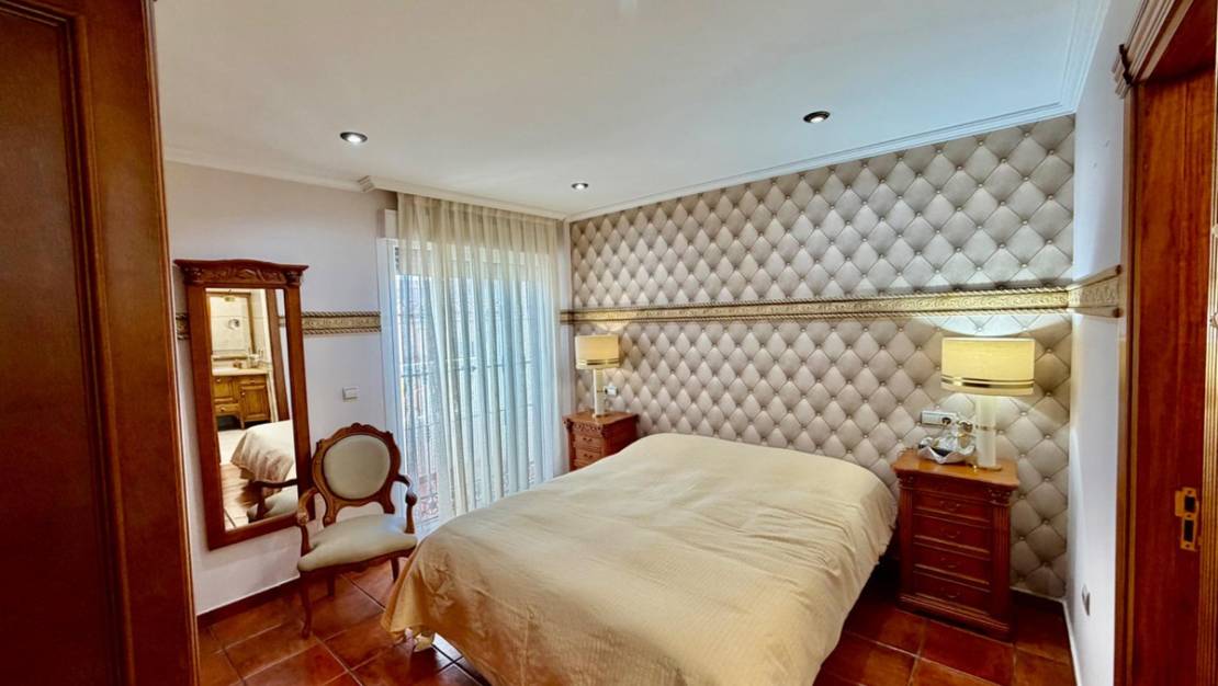 Sale - Villa - Orihuela - La Zenia
