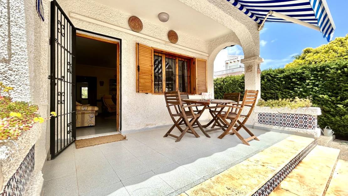 Sale - Villa - Orihuela - La Zenia