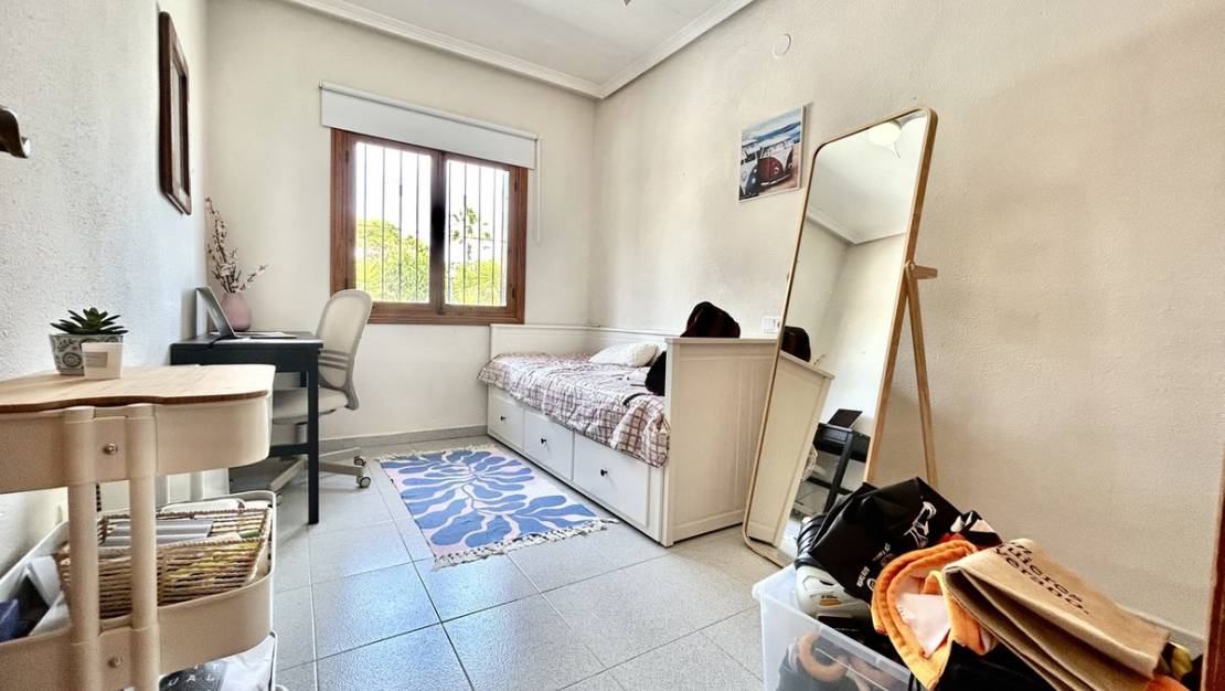 Sale - Villa - Orihuela - La Zenia