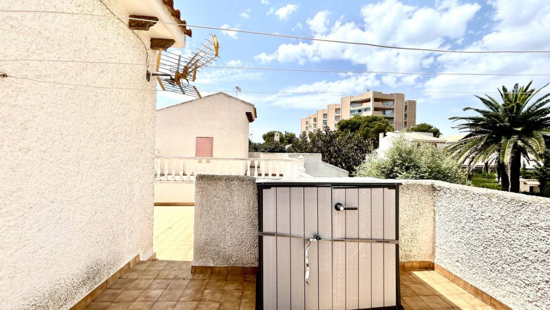 Sale - Villa - Orihuela - La Zenia