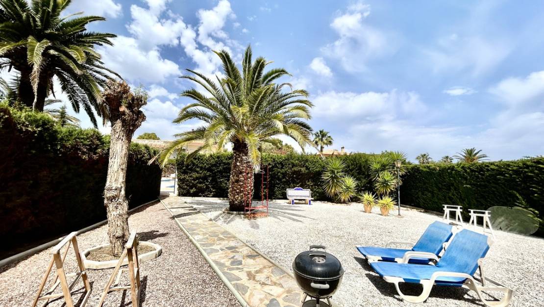 Sale - Villa - Orihuela - La Zenia
