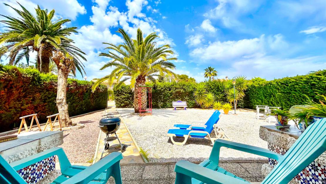 Sale - Villa - Orihuela - La Zenia