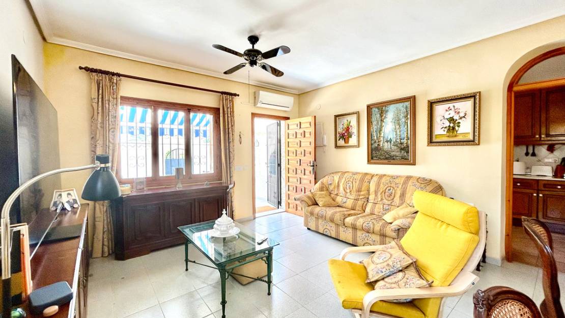 Sale - Villa - Orihuela - La Zenia