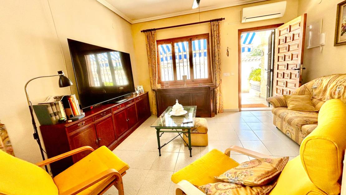 Sale - Villa - Orihuela - La Zenia