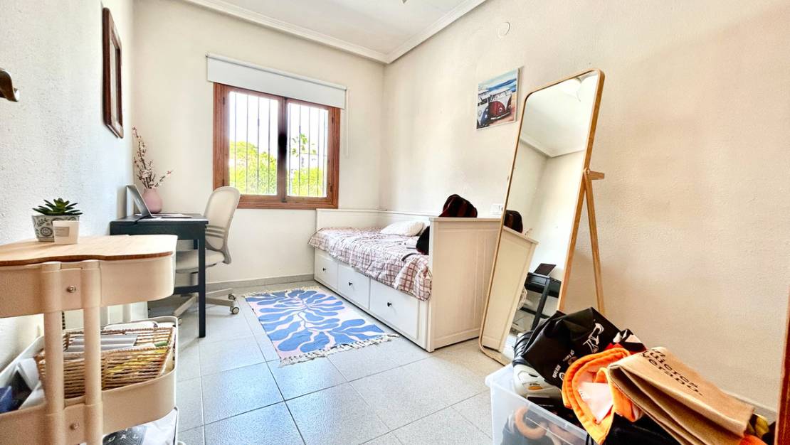 Sale - Villa - Orihuela - La Zenia