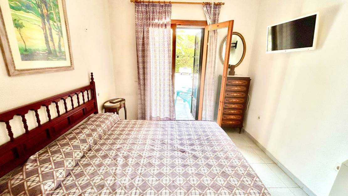 Sale - Villa - Orihuela - La Zenia