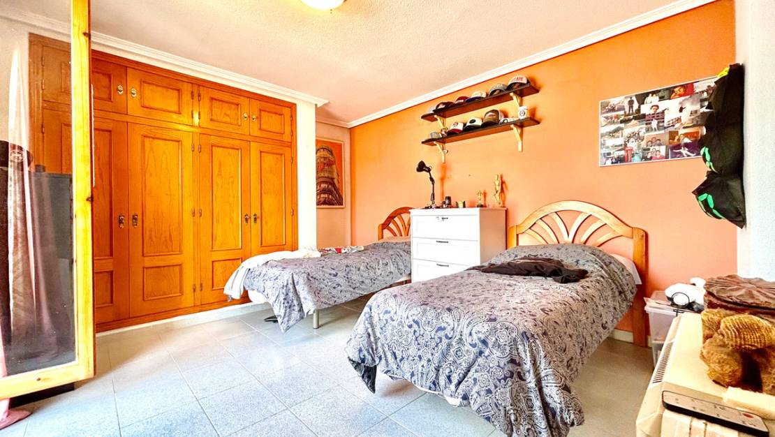 Sale - Villa - Orihuela - La Zenia