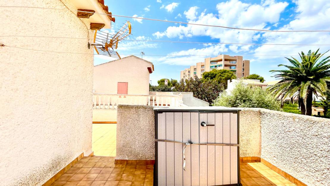 Sale - Villa - Orihuela - La Zenia