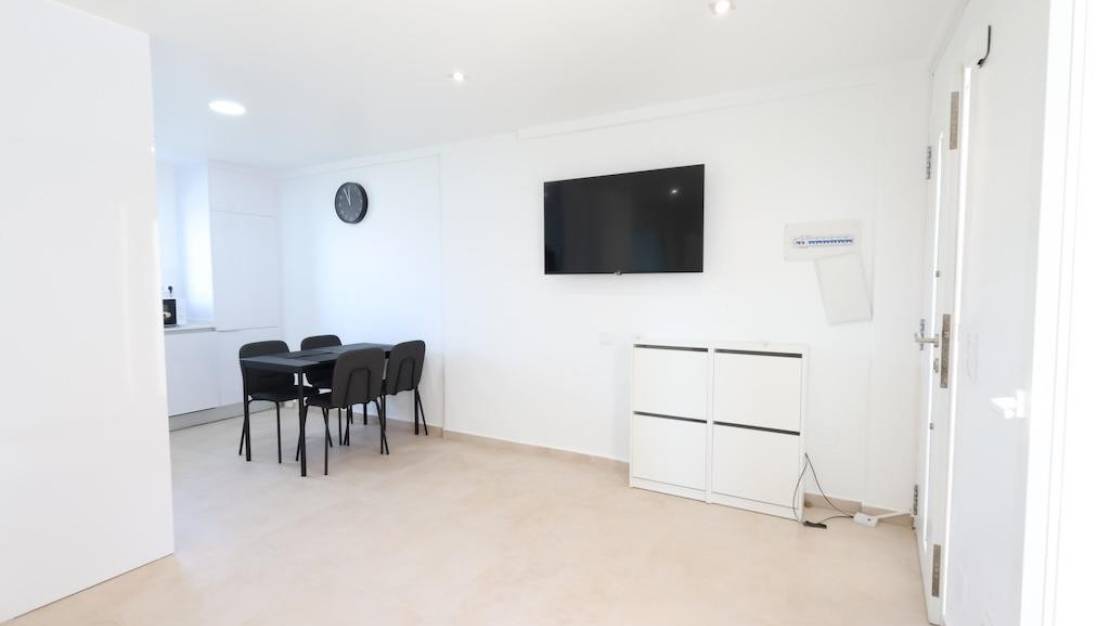 Sale - Villa - Orihuela - La Zenia
