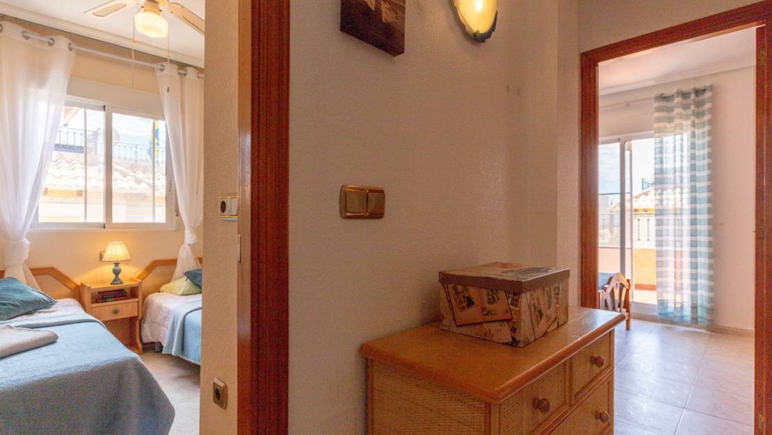 Sale - Villa - Orihuela - La Zenia