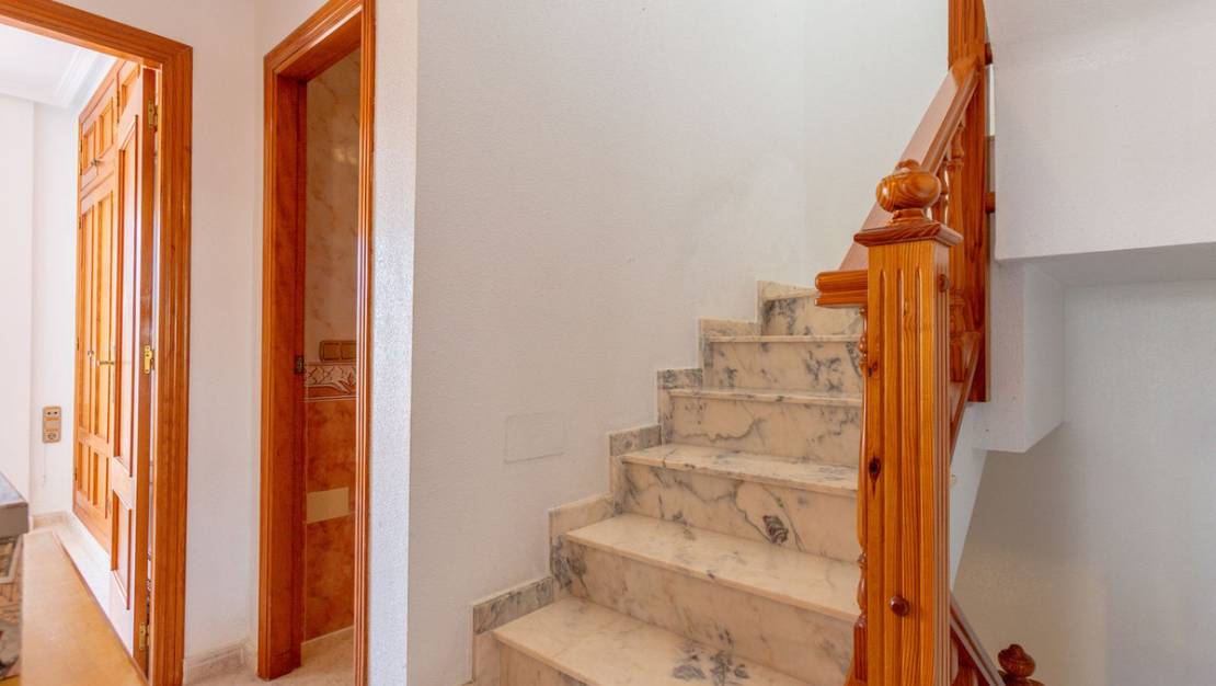 Sale - Villa - Orihuela - La Zenia