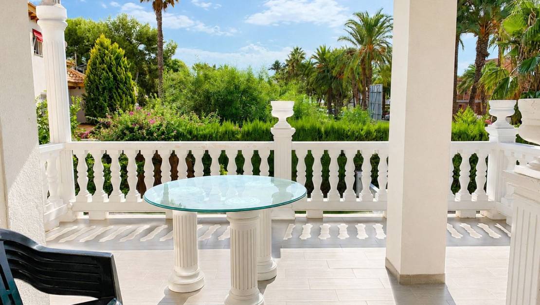 Sale - Villa - Orihuela - La Zenia