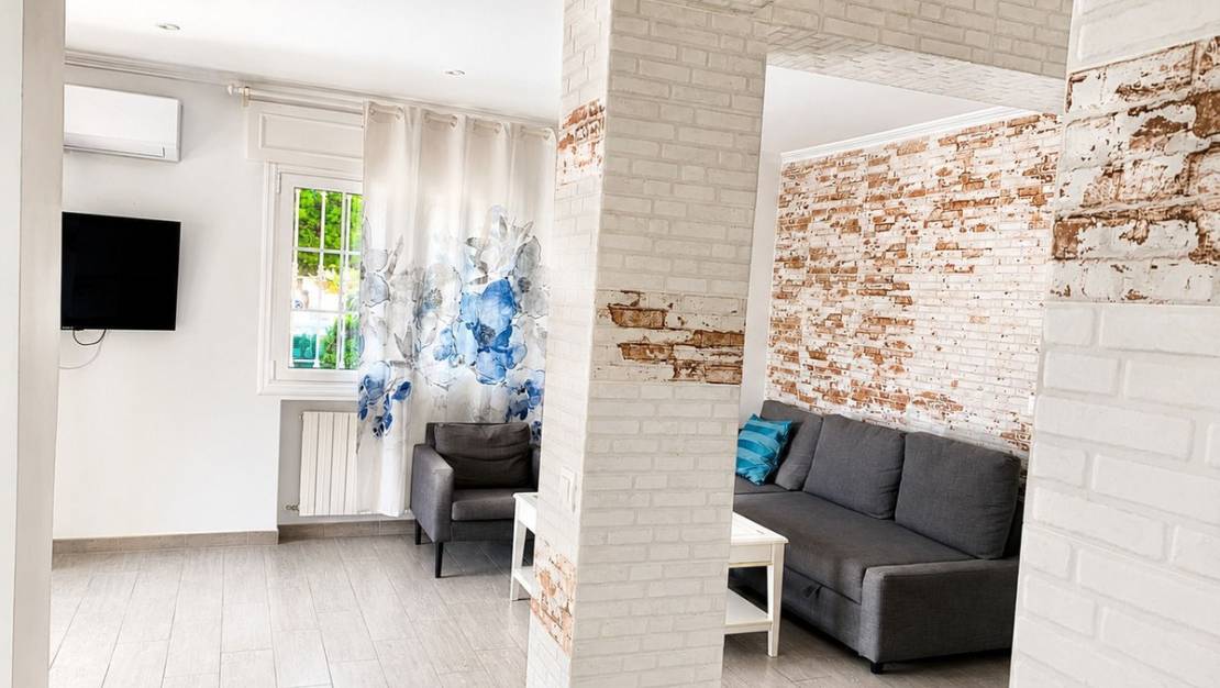Sale - Villa - Orihuela - La Zenia