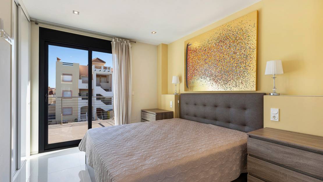 Sale - Villa - Orihuela - La Zenia