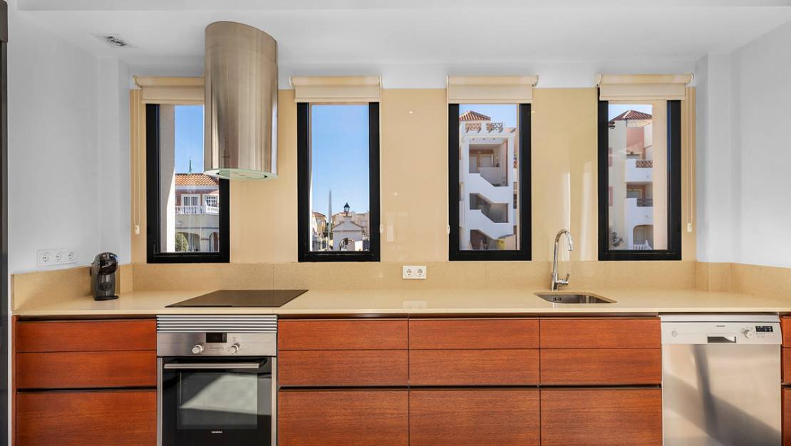 Sale - Villa - Orihuela - La Zenia