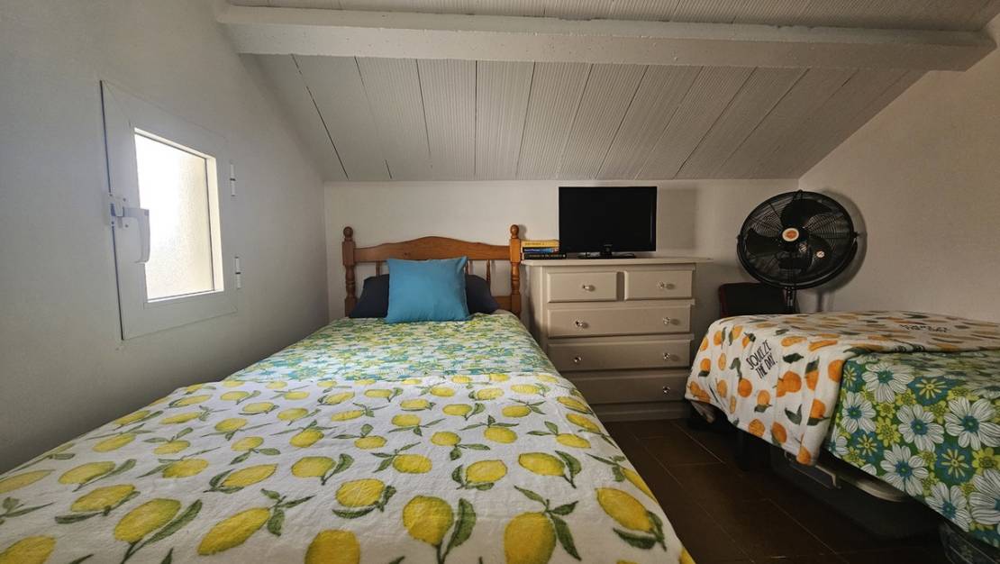 Sale - Villa - Orihuela - La Zenia