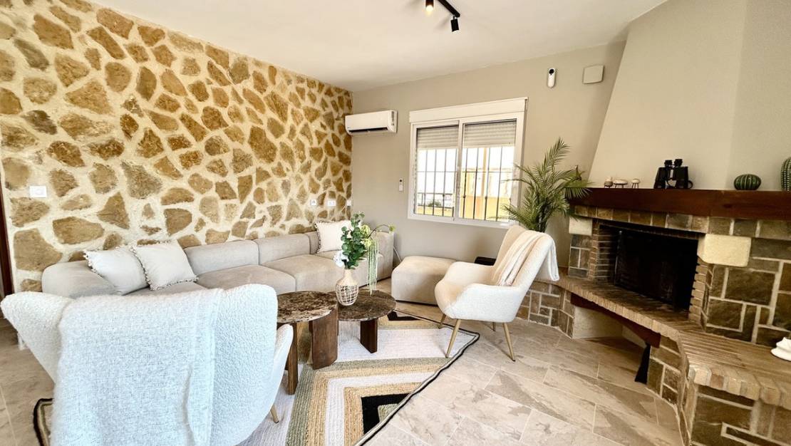 Sale - Villa - Orihuela - La Zenia