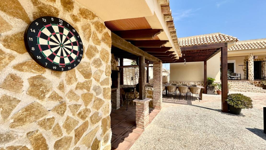 Sale - Villa - Orihuela - La Zenia