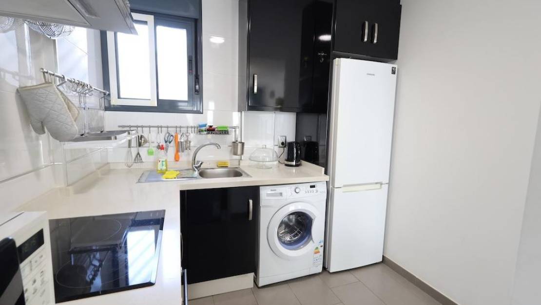 Sale - Villa - Orihuela - La Zenia