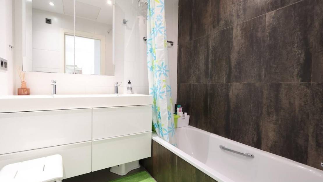 Sale - Villa - Orihuela - La Zenia