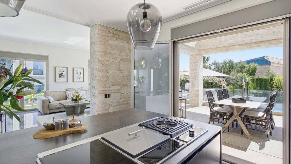 Sale - Villa - Orihuela - La Zenia