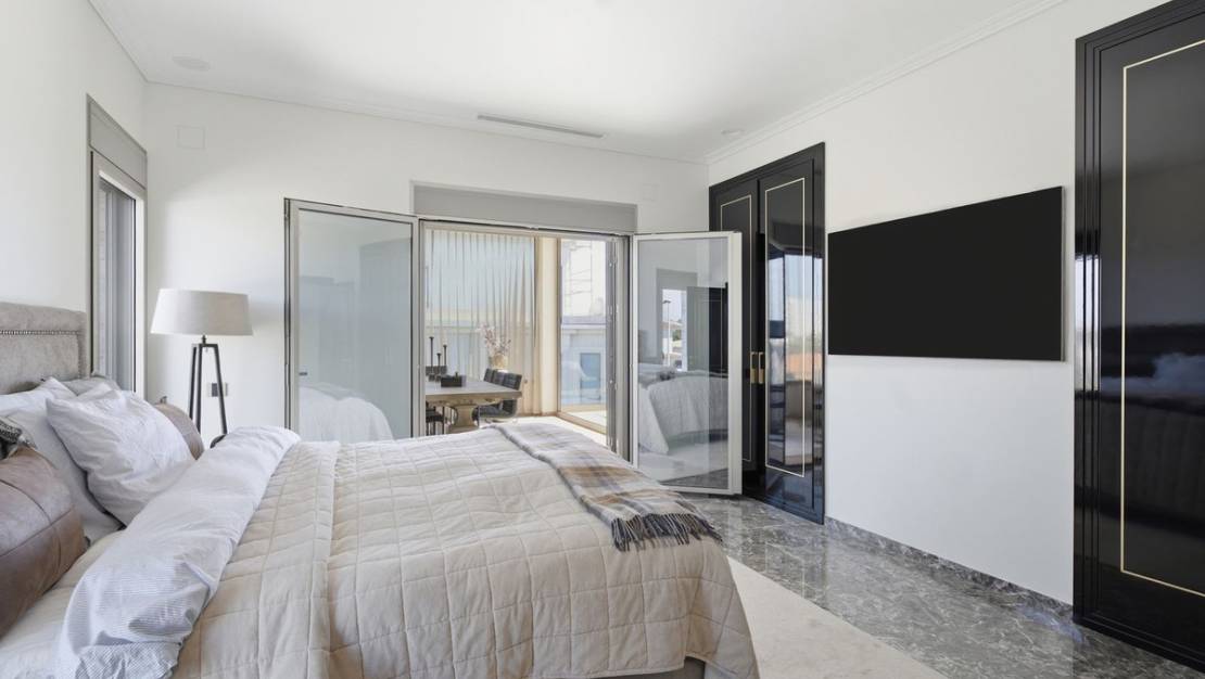 Sale - Villa - Orihuela - La Zenia