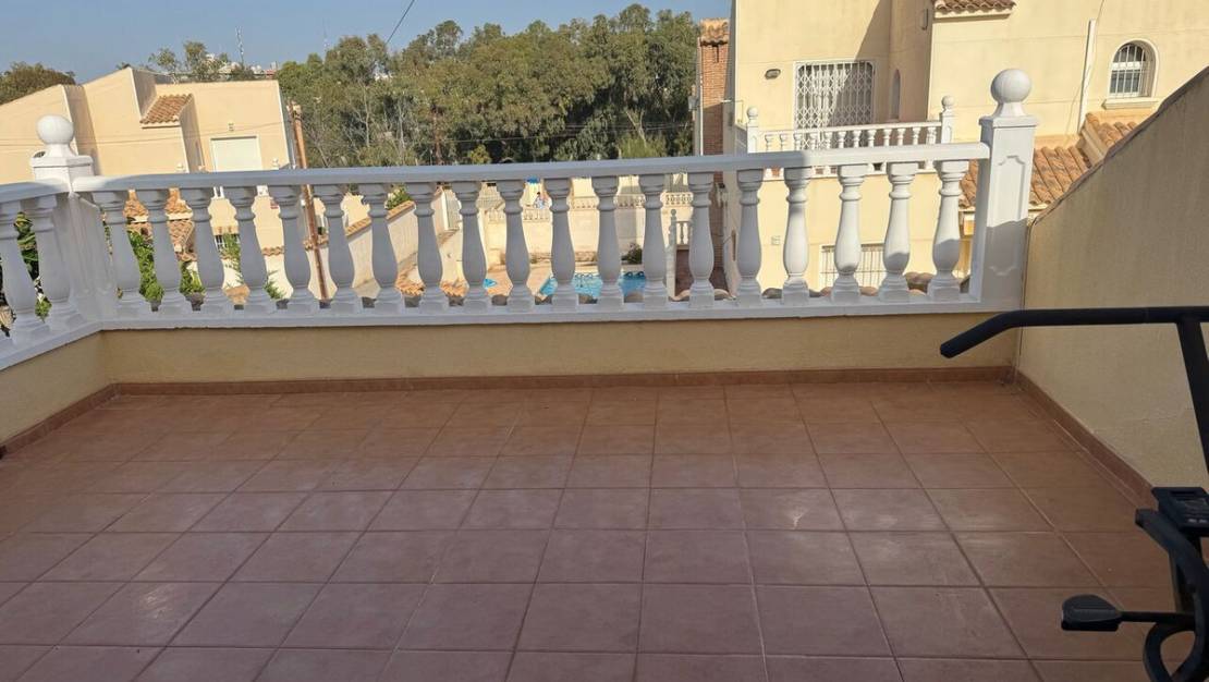 Sale - Villa - Orihuela - La Zenia
