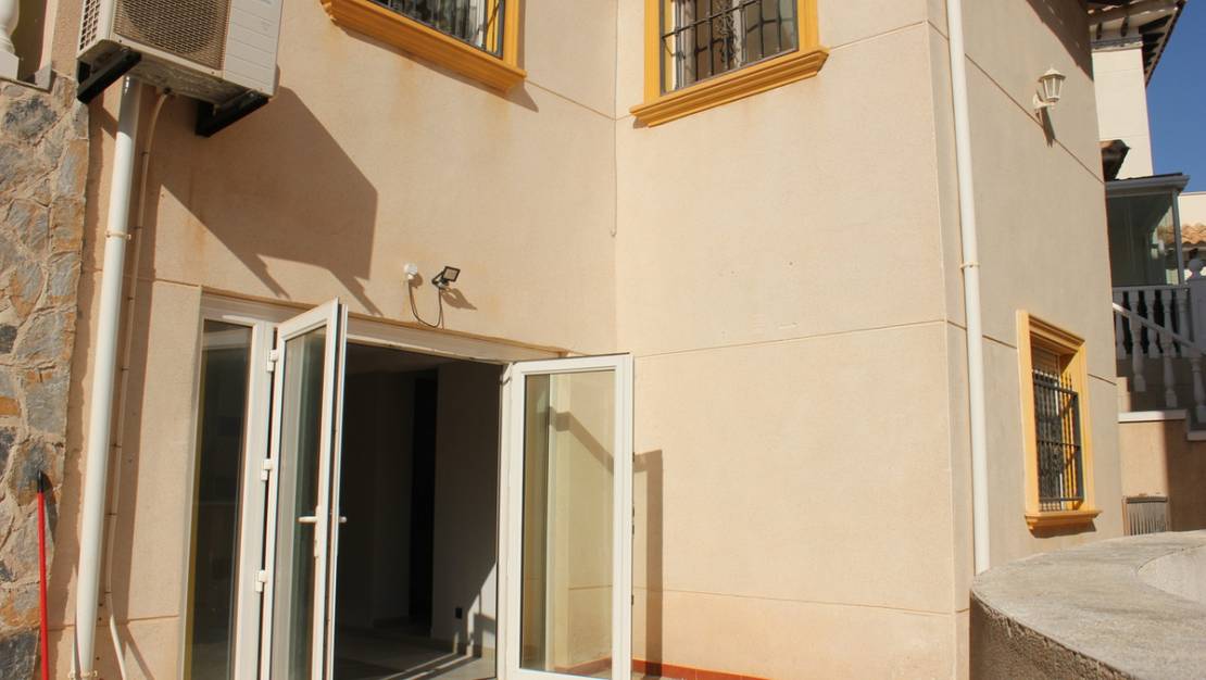 Sale - Villa - Orihuela - La Zenia