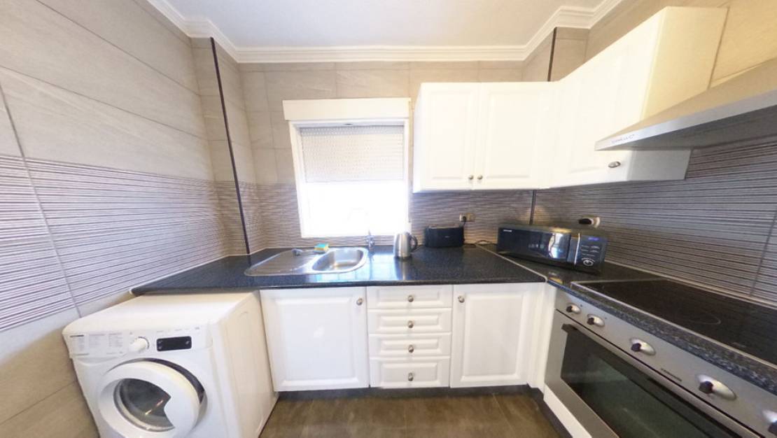 Sale - Villa - Orihuela - La Zenia