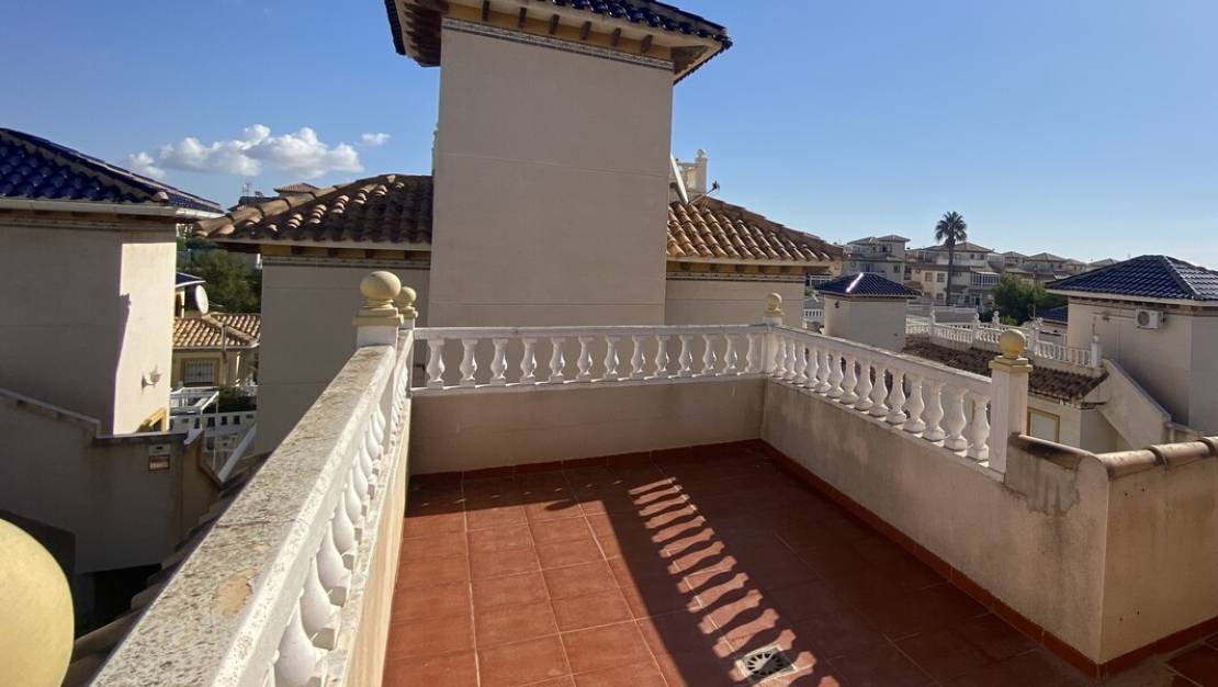 Sale - Villa - Orihuela - La Zenia