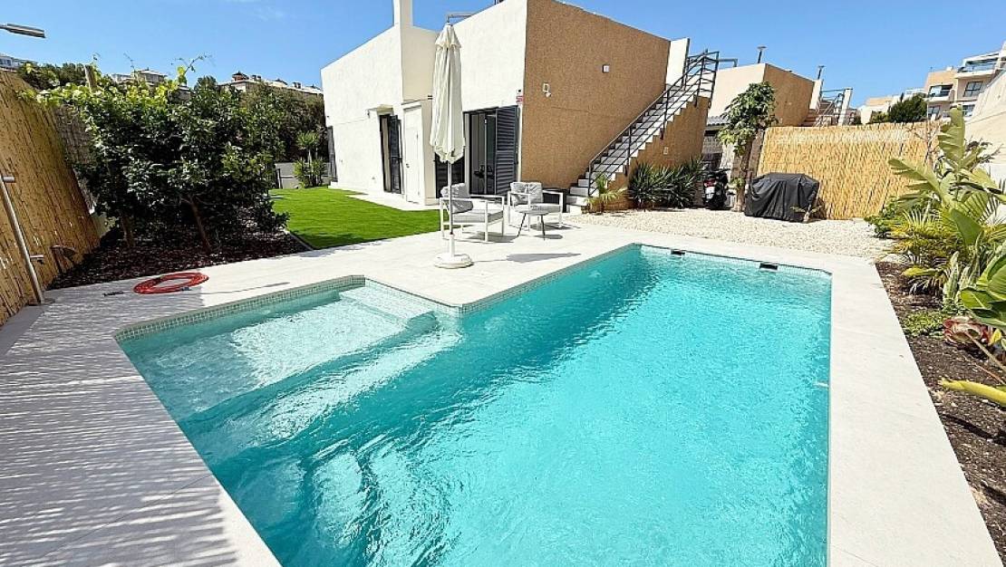 Sale - Villa - Orihuela - La Zenia