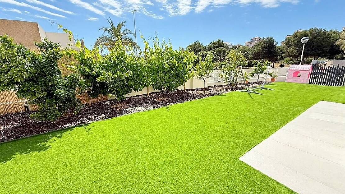 Sale - Villa - Orihuela - La Zenia