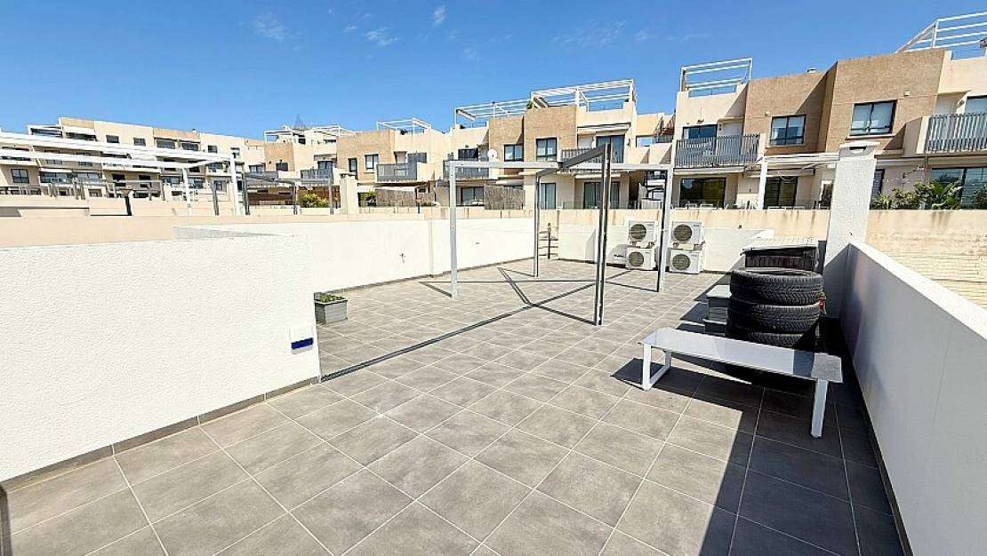 Sale - Villa - Orihuela - La Zenia