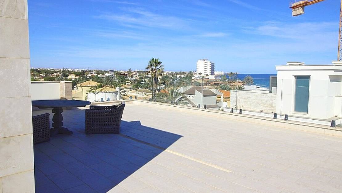 Sale - Villa - Orihuela - La Zenia