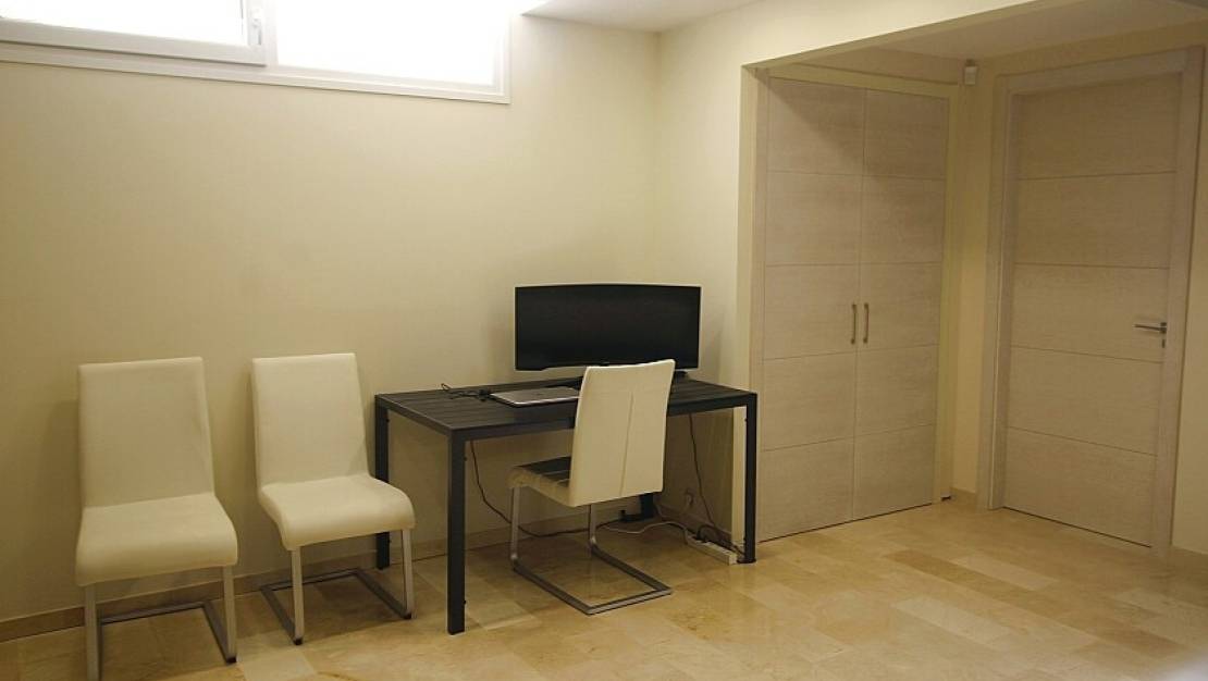 Sale - Villa - Orihuela - La Zenia